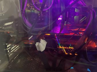 华硕猛禽1080ti 11g，无拆无修自用 游戏画图 没烤过