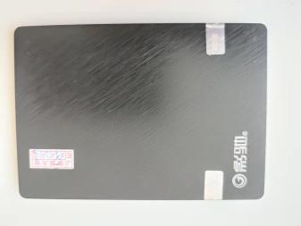 笔记本固态硬盘，240G，低价处理