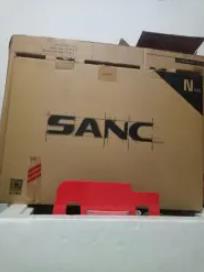 SANC电脑显示器 仅一次通电试用